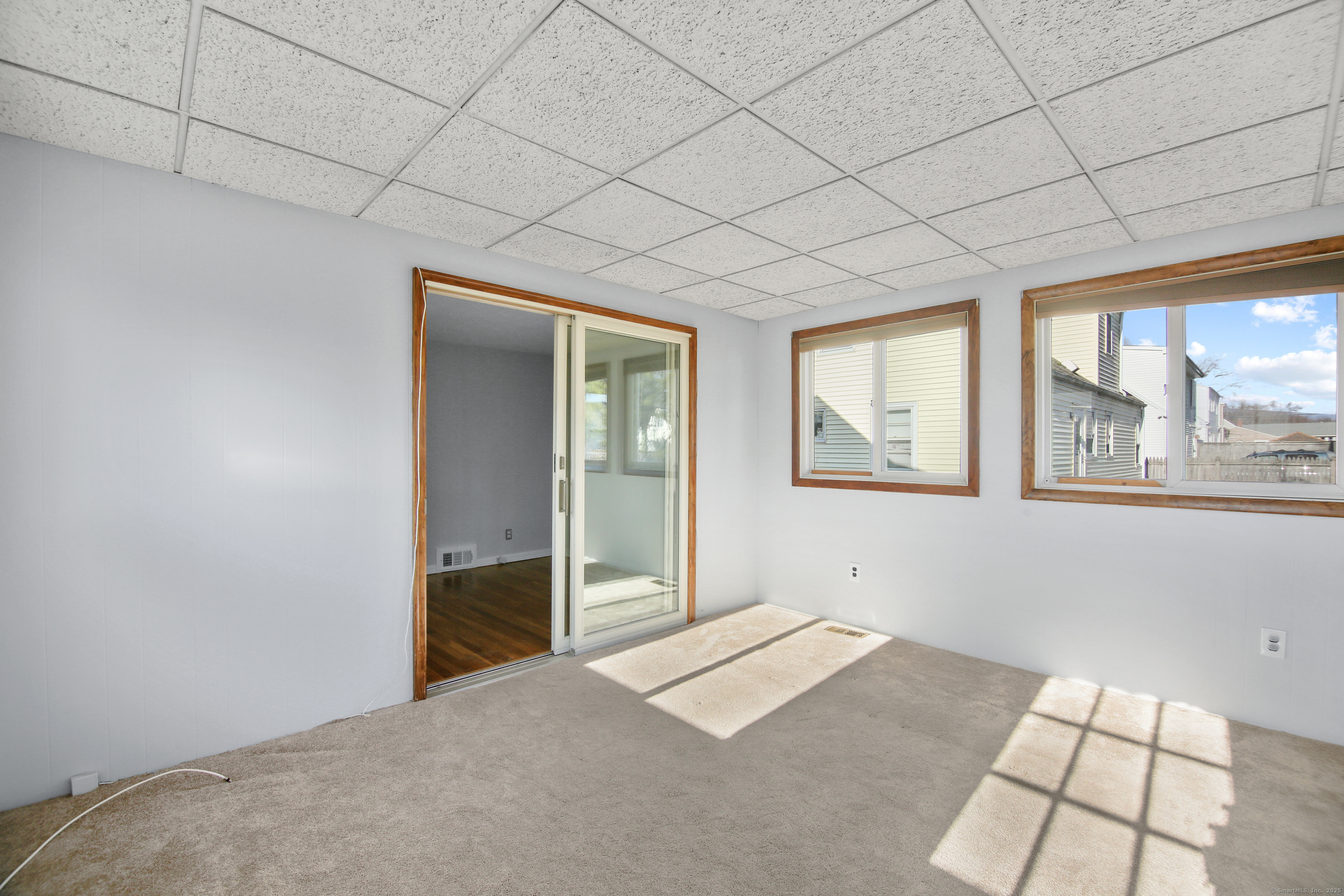 West Hartford, Connecticut 06110, United States, 3 Bedrooms Bedrooms, ,2 BathroomsBathrooms,Residential,Pending,20281