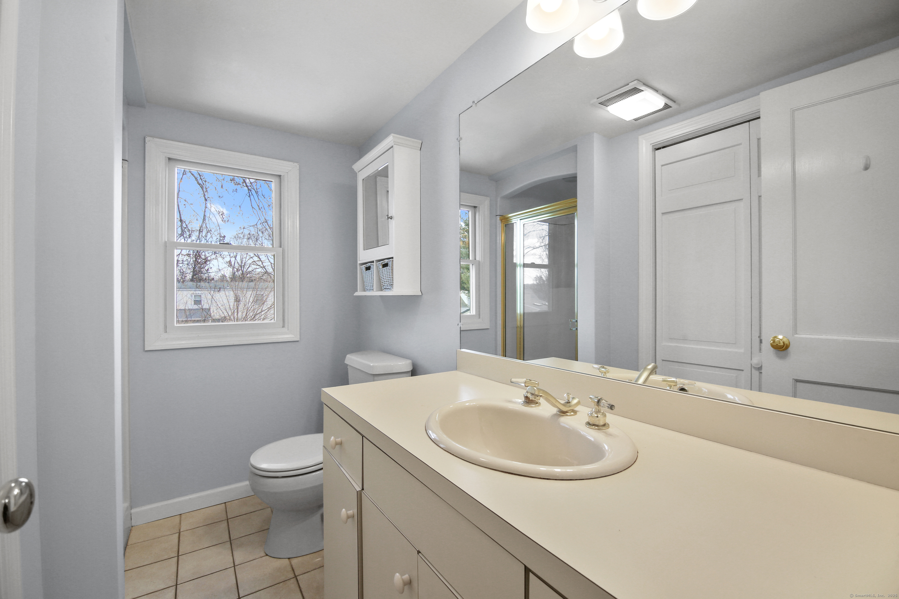West Hartford, Connecticut 06110, United States, 3 Bedrooms Bedrooms, ,2 BathroomsBathrooms,Residential,Pending,20281