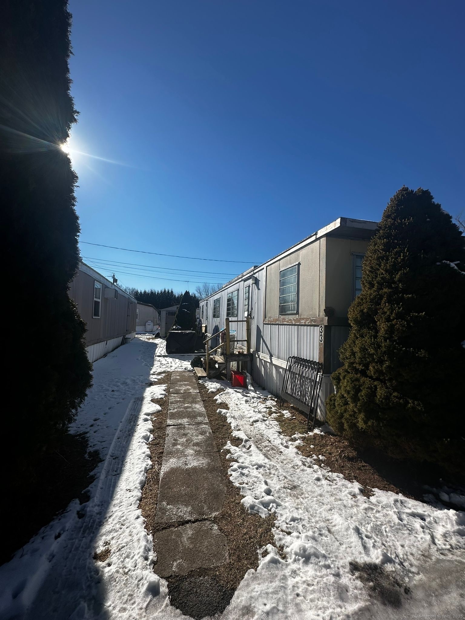 Property for Sale at Main Street Trlr 33, South Windsor, Connecticut - Bedrooms: 2 
Bathrooms: 1 
Rooms: 4  - $59,900