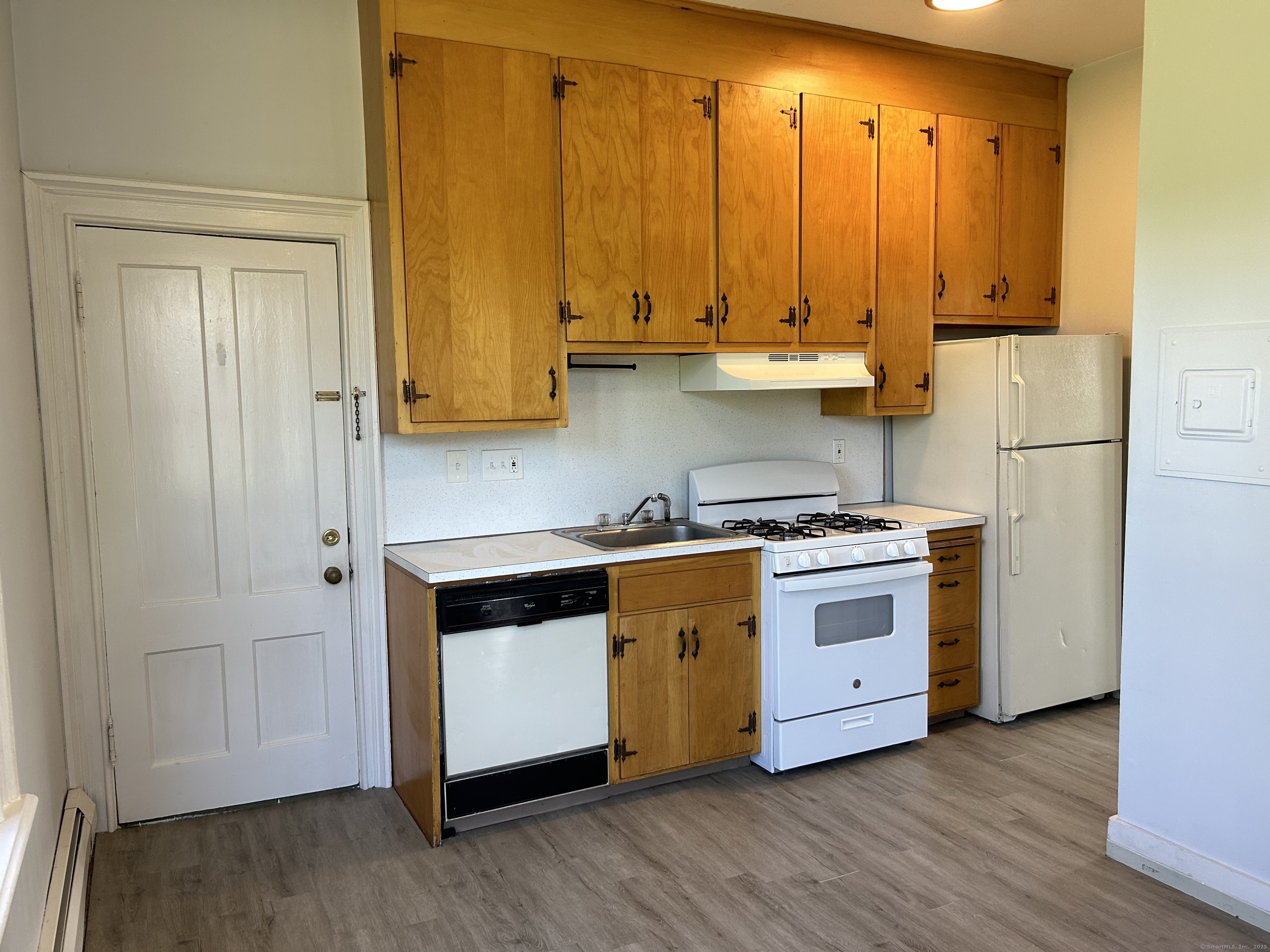 Windsor, Connecticut 06095, United States, 1 Bedroom Bedrooms, ,1 BathroomBathrooms,Residential,Active,174031