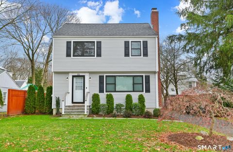 Photo of 86 New Street, Fairfield, CT 06825 (MLS # 24144544)