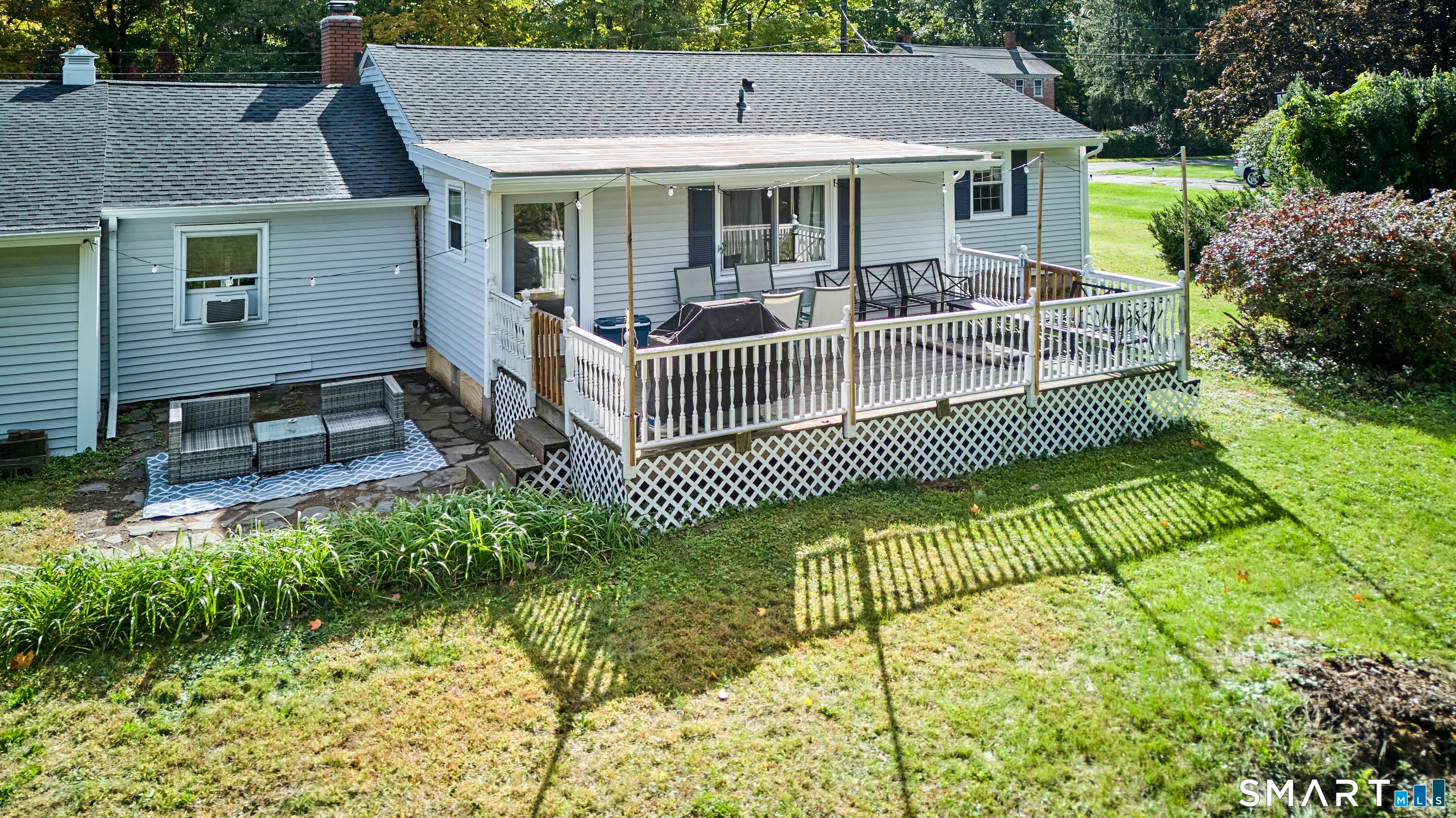 1051 Foster St Extension