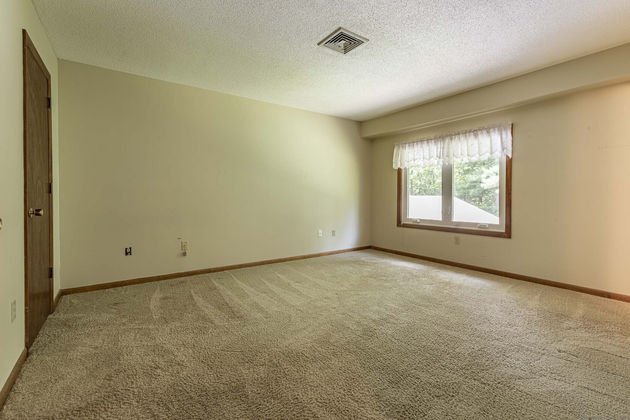 441 S Main Street #APT 11, Manchester, Connecticut image 11