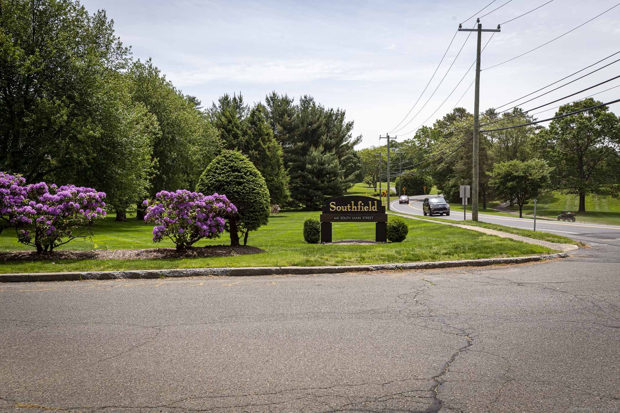 441 S Main Street #APT 11, Manchester, Connecticut image 36