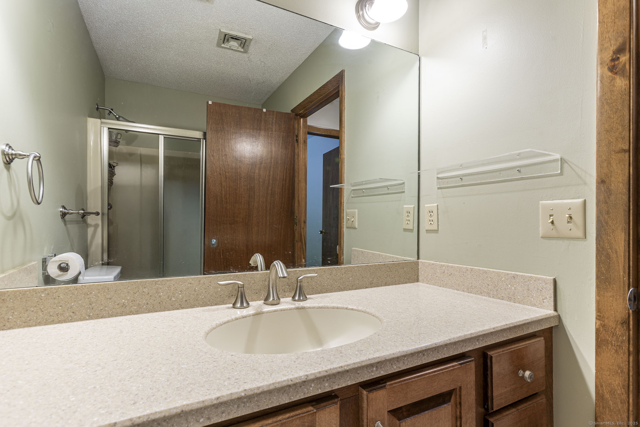 441 S Main Street #APT 11, Manchester, Connecticut image 20