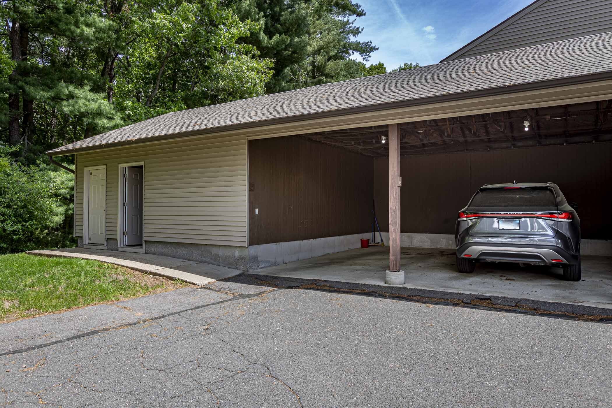 441 S Main Street #APT 11, Manchester, Connecticut image 29