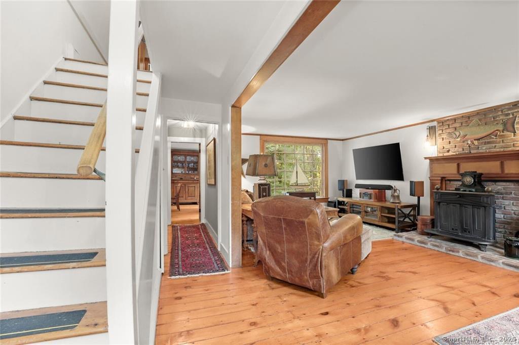 47 Hollow Tree Ridge Road A