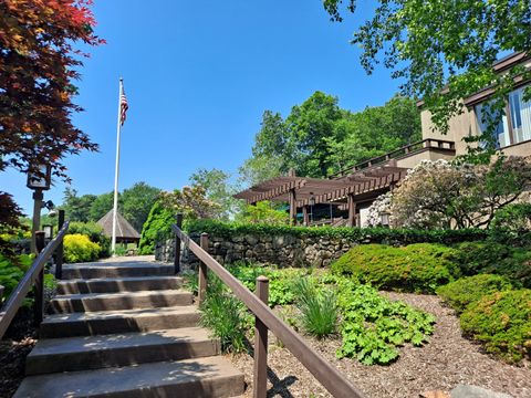 Tiny photo for 11 Conifer Lane #11, Avon, CT 06001 (MLS # 24136095)