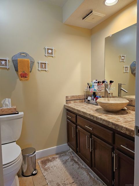 Tiny photo for 11 Conifer Lane #11, Avon, CT 06001 (MLS # 24136095)