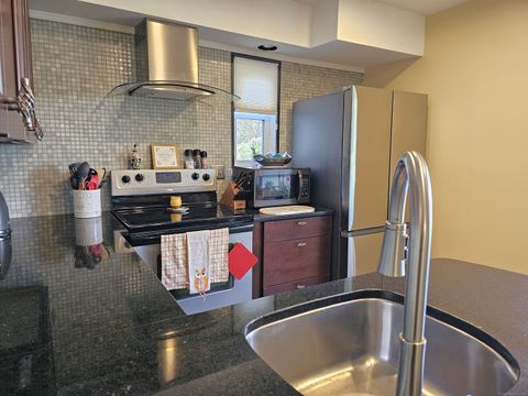 Tiny photo for 11 Conifer Lane #11, Avon, CT 06001 (MLS # 24136095)