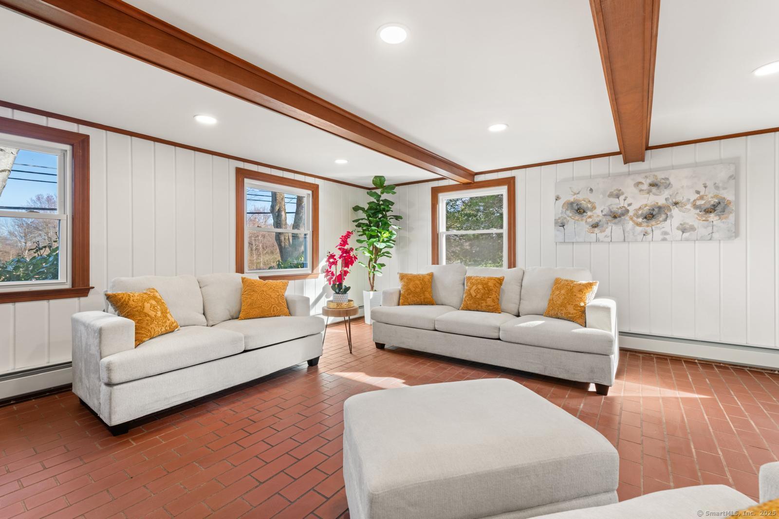 689 S Meriden Road, Cheshire, Connecticut image 9