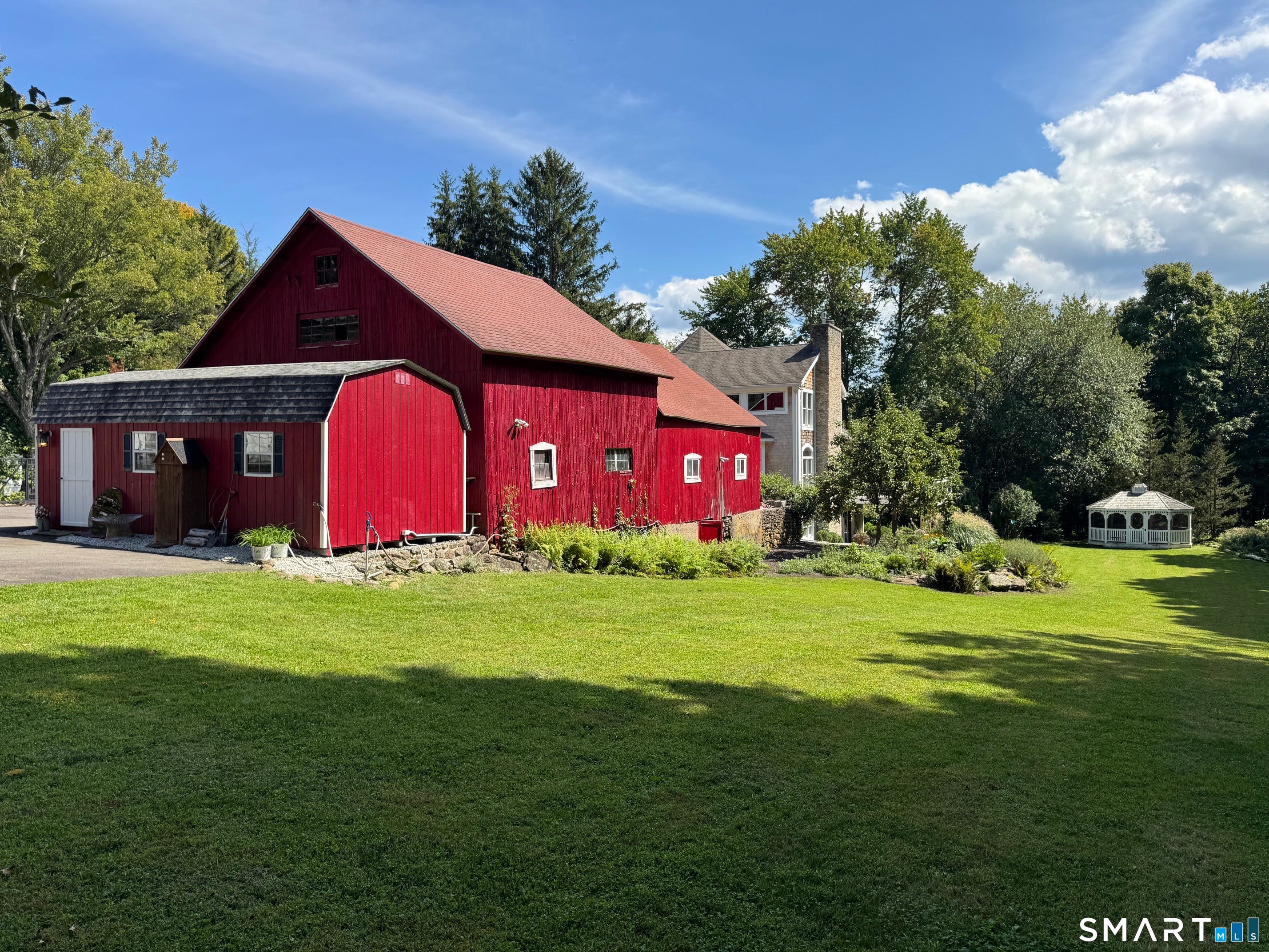 695 Spindle Hill Road