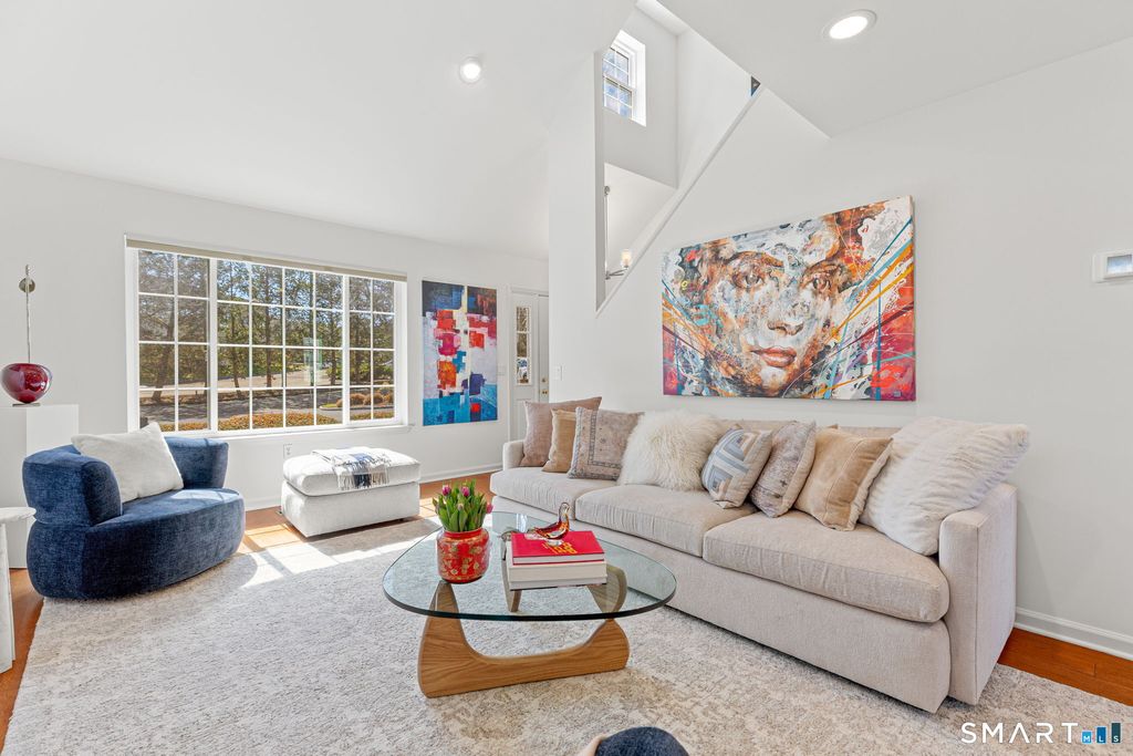 Photo of 115 Top Gallant Road #6, Stamford, CT 06902 (MLS # 24160007)