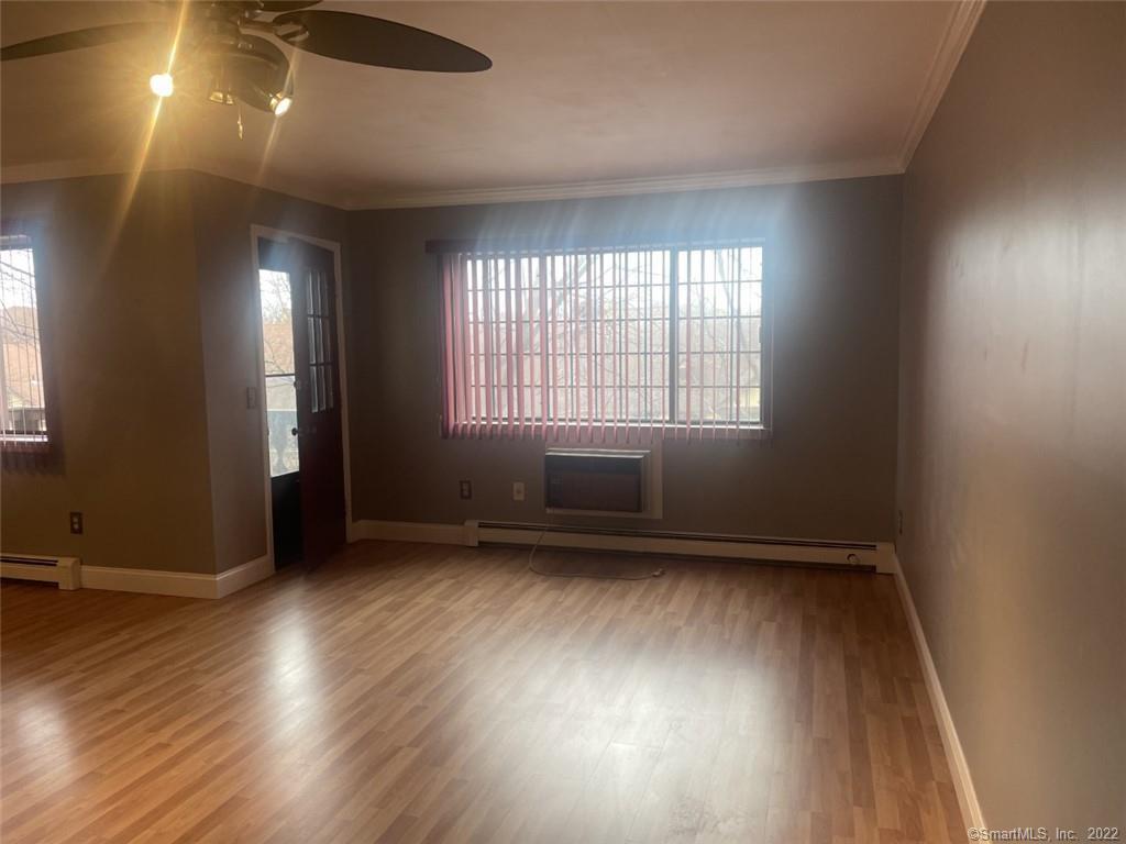 Photo 5 of 21 of 25 Roxbury Lane 25 condo