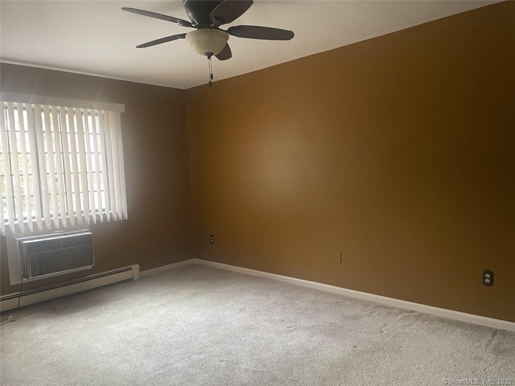 Photo 14 of 21 of 25 Roxbury Lane 25 condo