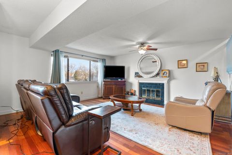 Tiny photo for 113 Spring Glen #113, Shelton, CT 06484 (MLS # 24142591)