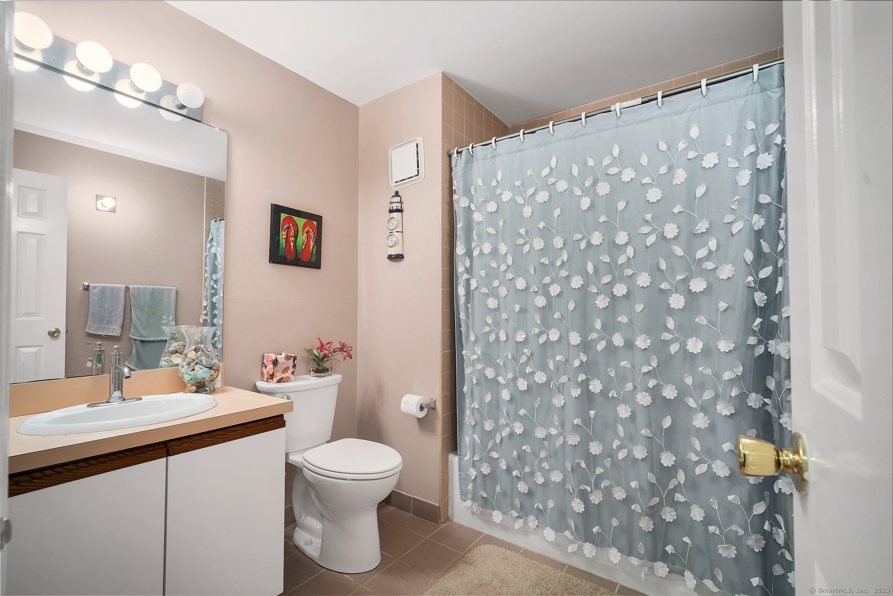 2 Mansfield Grove Road #APT 161, East Haven, Connecticut image 4