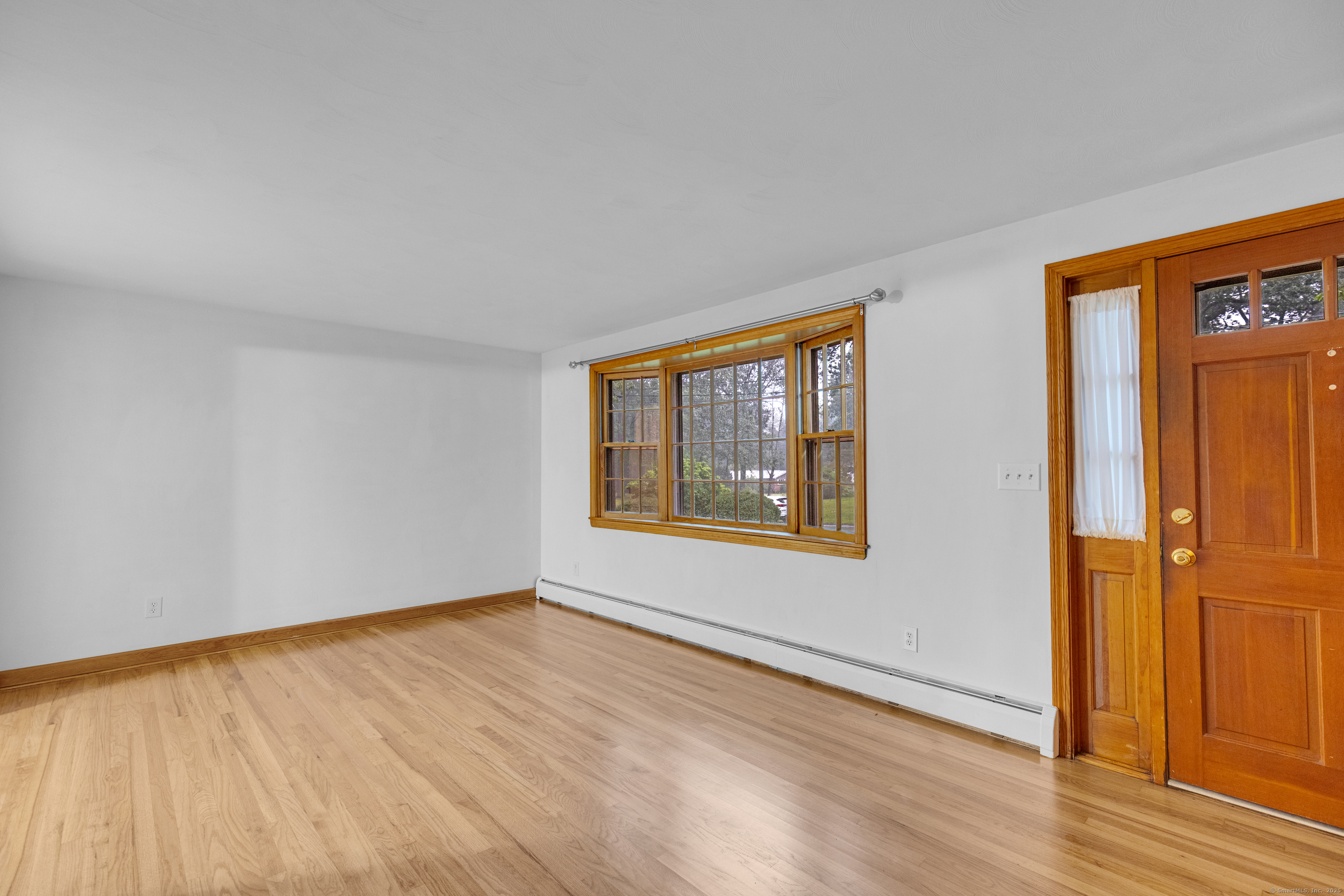 Vernon, Connecticut 06066, United States, 4 Bedrooms Bedrooms, ,2 BathroomsBathrooms,Residential,Coming Soon,206215