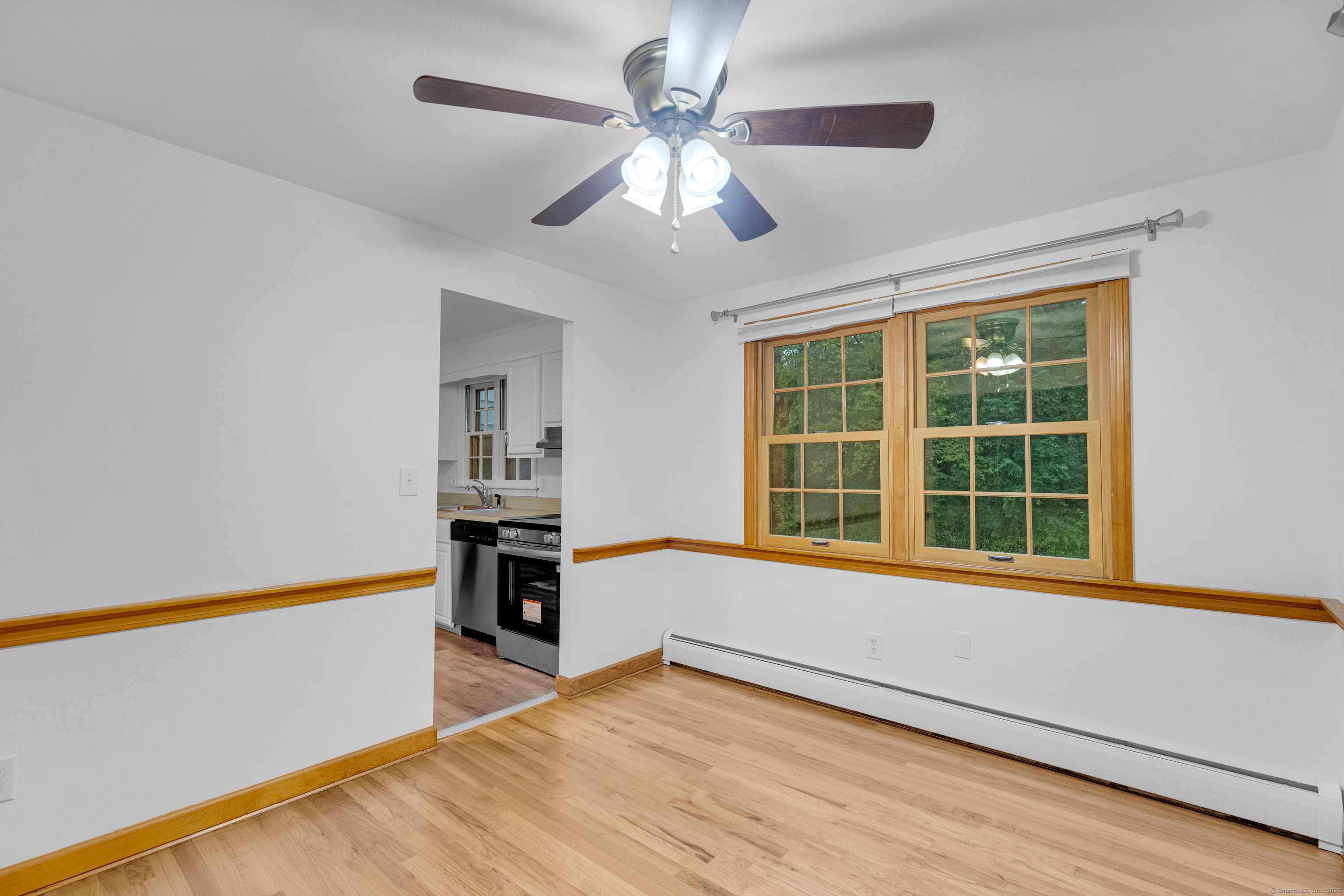 Vernon, Connecticut 06066, United States, 4 Bedrooms Bedrooms, ,2 BathroomsBathrooms,Residential,Coming Soon,206215