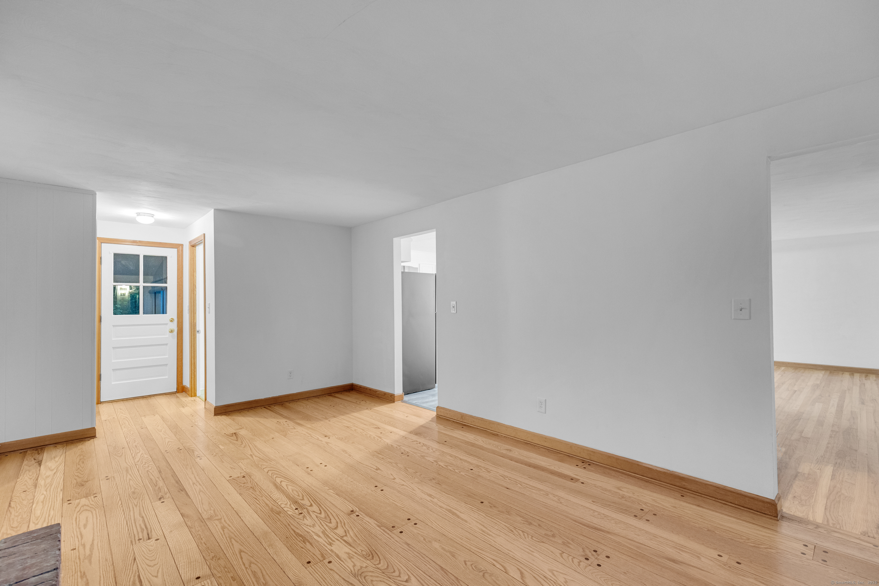 Vernon, Connecticut 06066, United States, 4 Bedrooms Bedrooms, ,2 BathroomsBathrooms,Residential,Coming Soon,206215