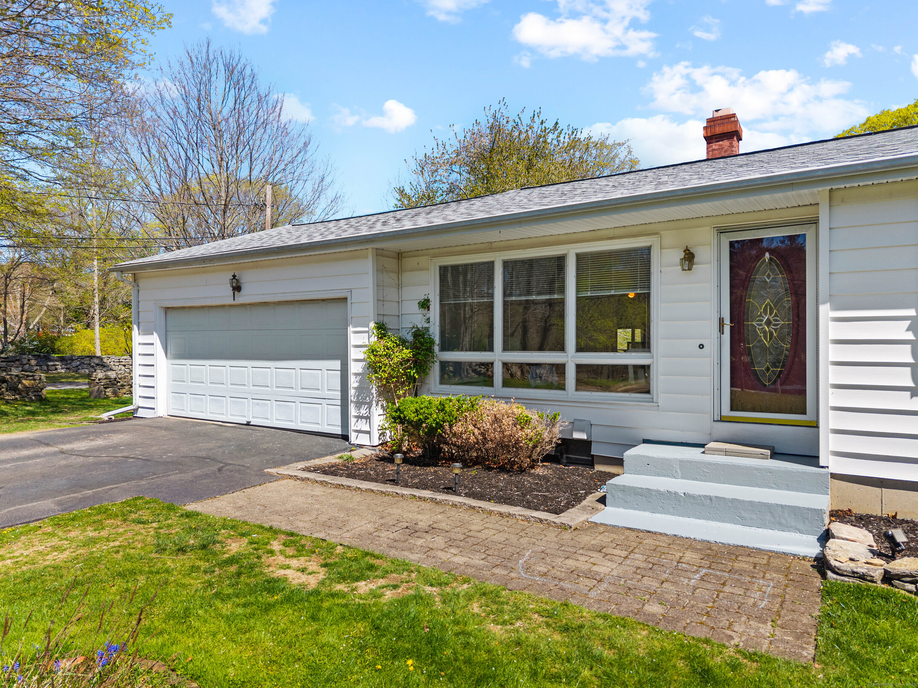 1315 Raymond Hill Road, Montville, Connecticut image 3