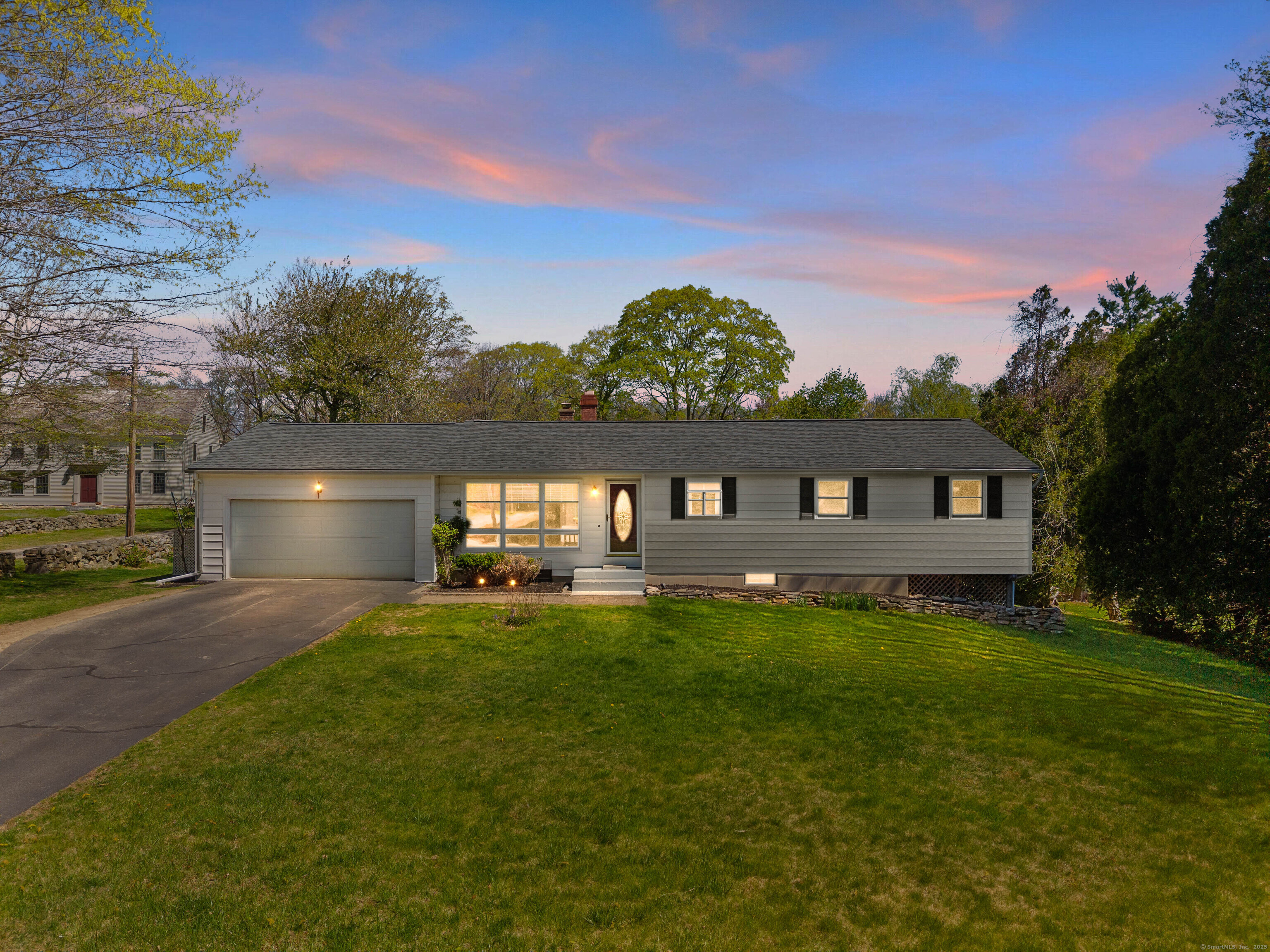 1315 Raymond Hill Road, Montville, Connecticut image 2