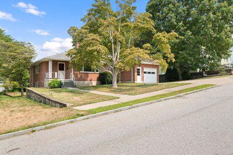 57 Farmington Avenue New London CT 06320