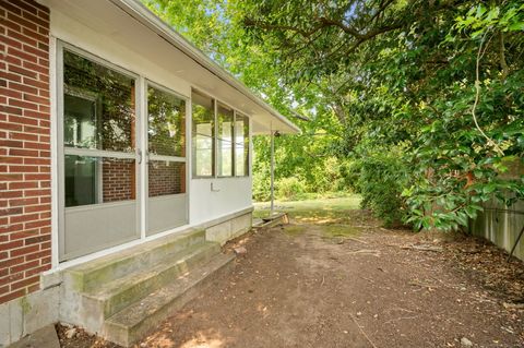 Tiny photo for 57 Farmington Avenue, New London, CT 06320 (MLS # 24152167)