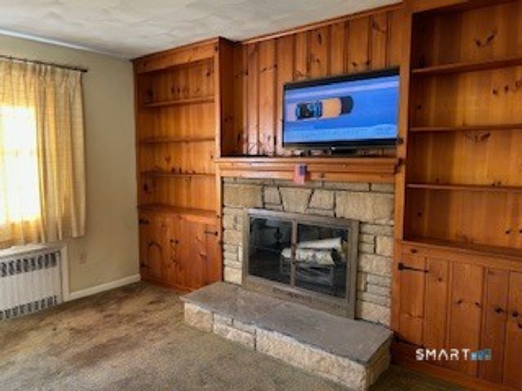 Photo of 11 Edgewood Road, Portland, CT 06480 (MLS # 24142028)