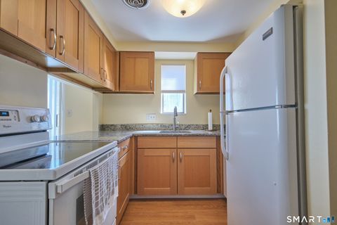 Tiny photo for 11 Trolley Crossing Lane #11, Middletown, CT 06457 (MLS # 24164573)