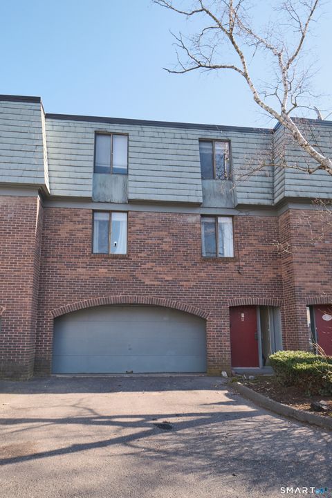 Photo of 11 Trolley Crossing Lane #11, Middletown, CT 06457 (MLS # 24164573)