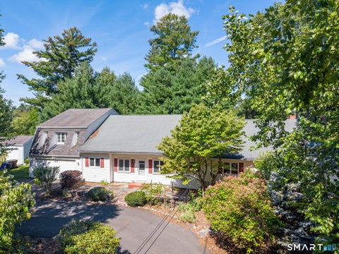 Homes For Sale - 8 Crescent Beach Drive<br/> Hartford County, Enfield, CT 06082