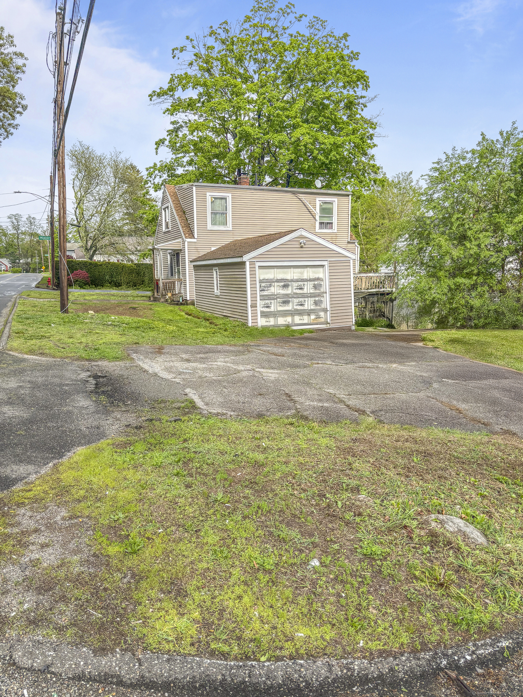 6 Peach Street, Waterbury, Connecticut image 4