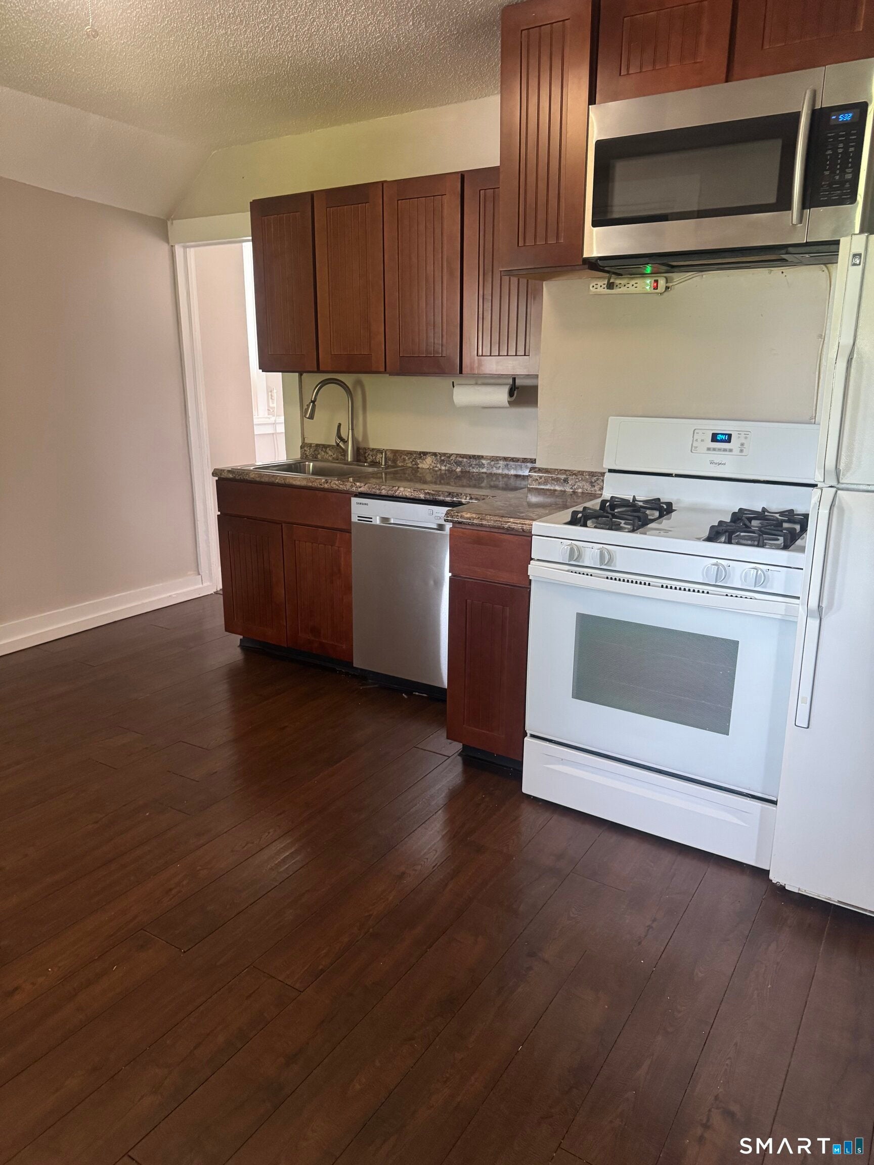 445 New Britain Road 3rd flr