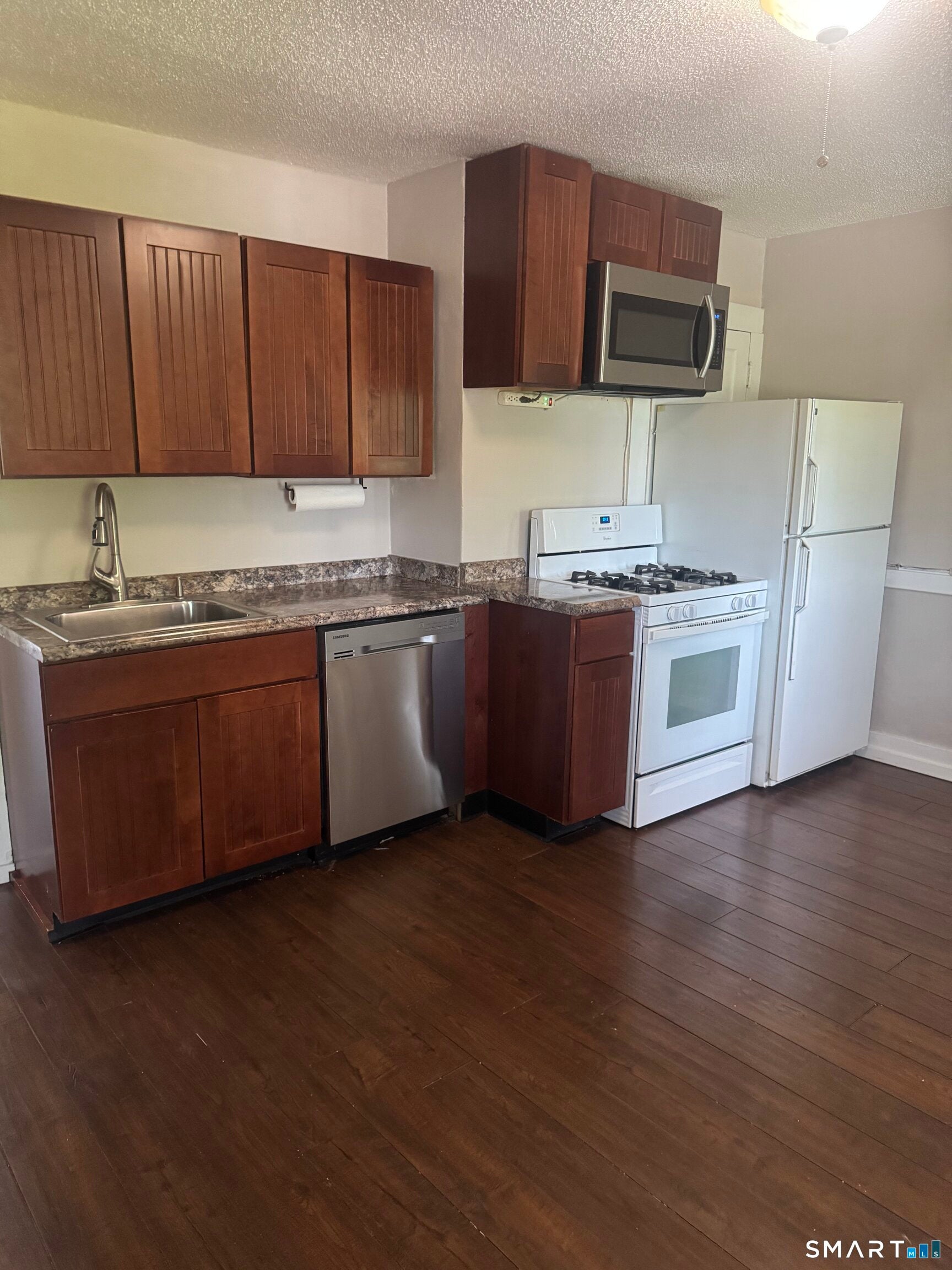 445 New Britain Road 3rd flr