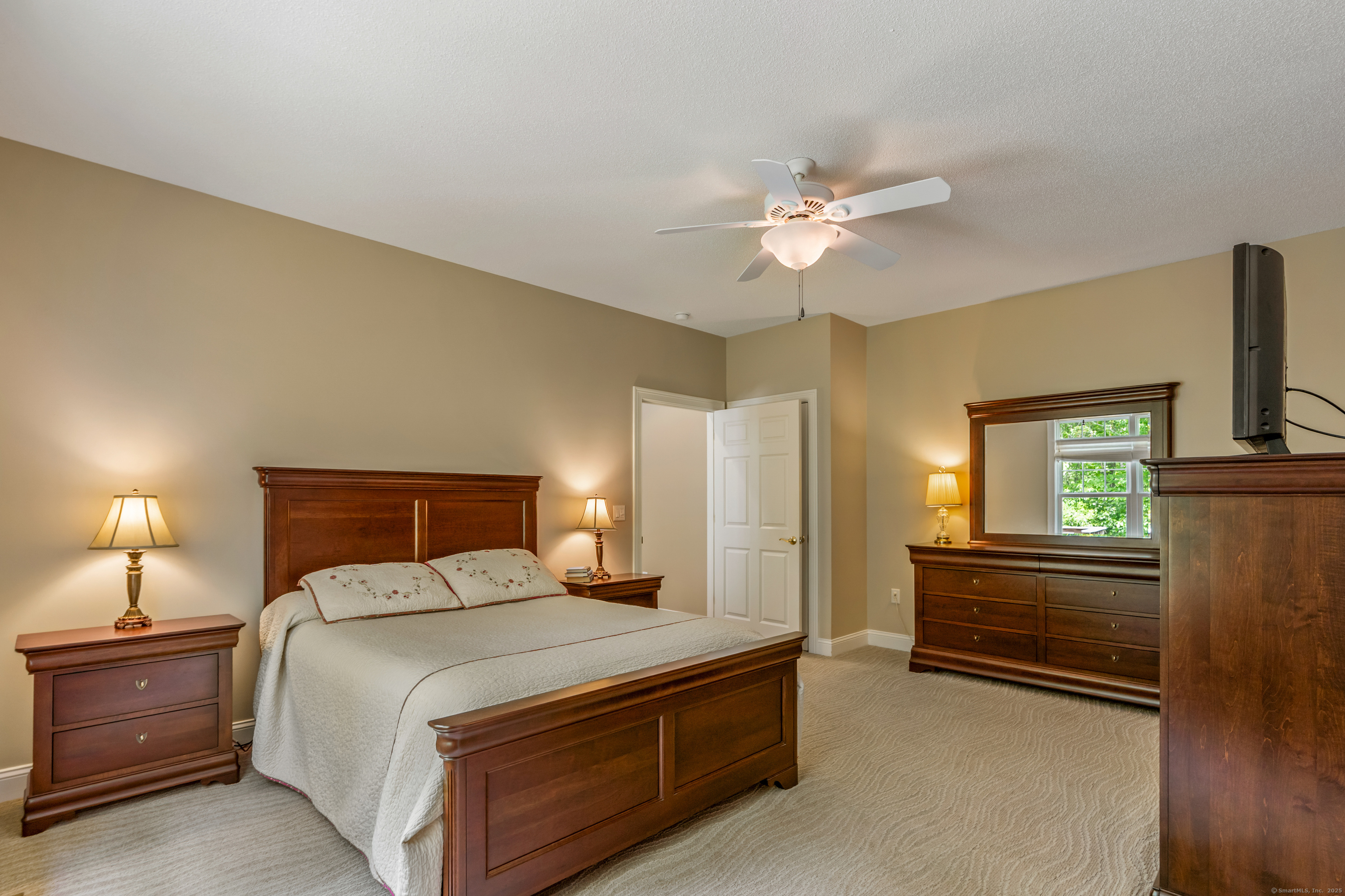 Tolland, Connecticut 06084, United States, 2 Bedrooms Bedrooms, ,3 BathroomsBathrooms,Residential,Active,145983