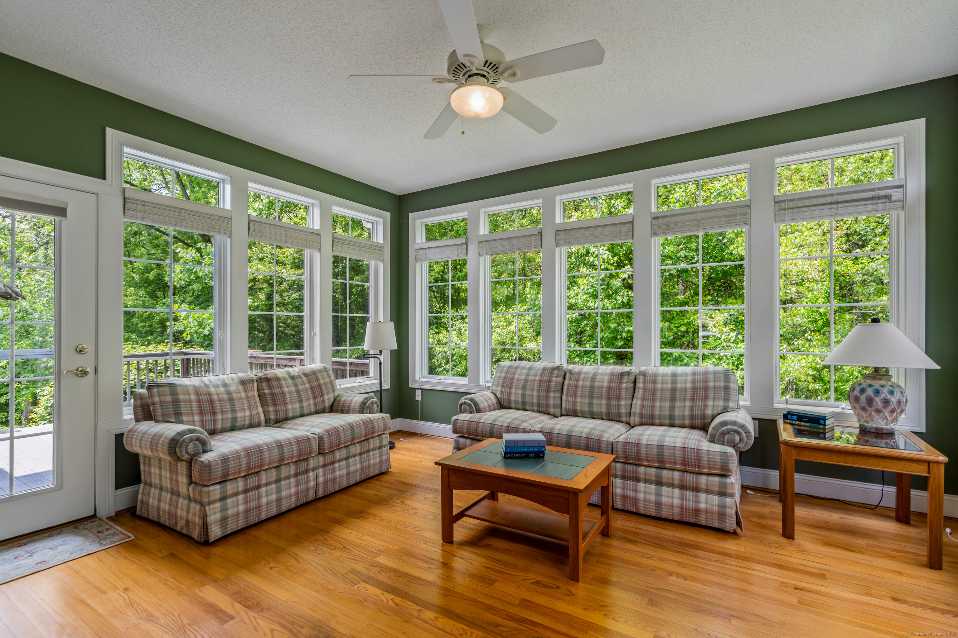 Tolland, Connecticut 06084, United States, 2 Bedrooms Bedrooms, ,3 BathroomsBathrooms,Residential,Active,145983