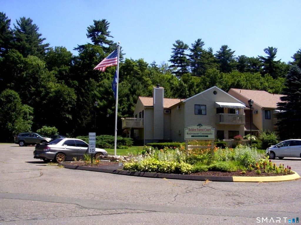 Photo of 40 Firetown Road #APT 22, Simsbury, CT 06070 (MLS # 24149005)