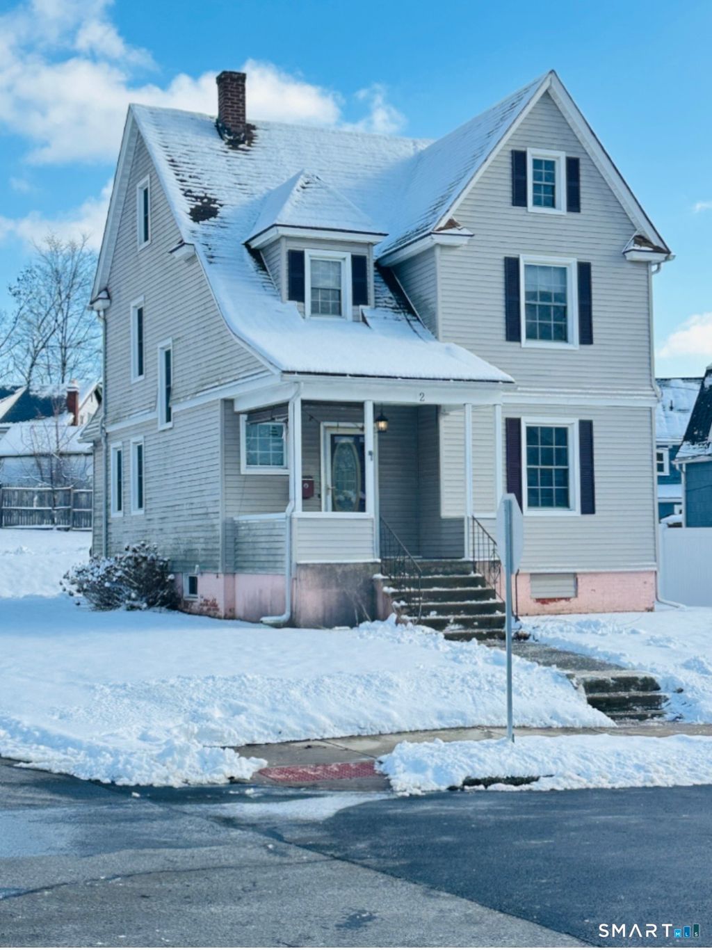 Photo of 2 Parkmore Street, New Britain, CT 06051 (MLS # 24146266)