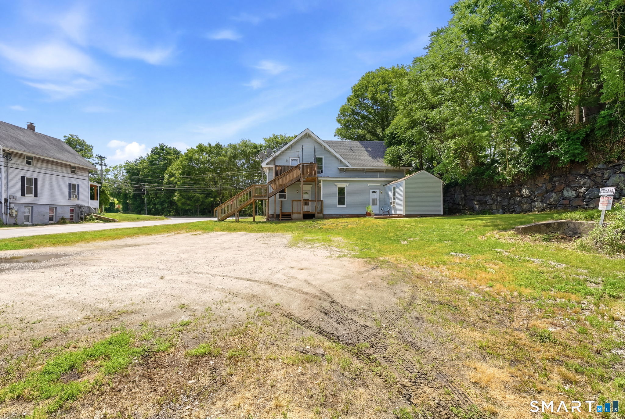 84 Laurel Hill Avenue