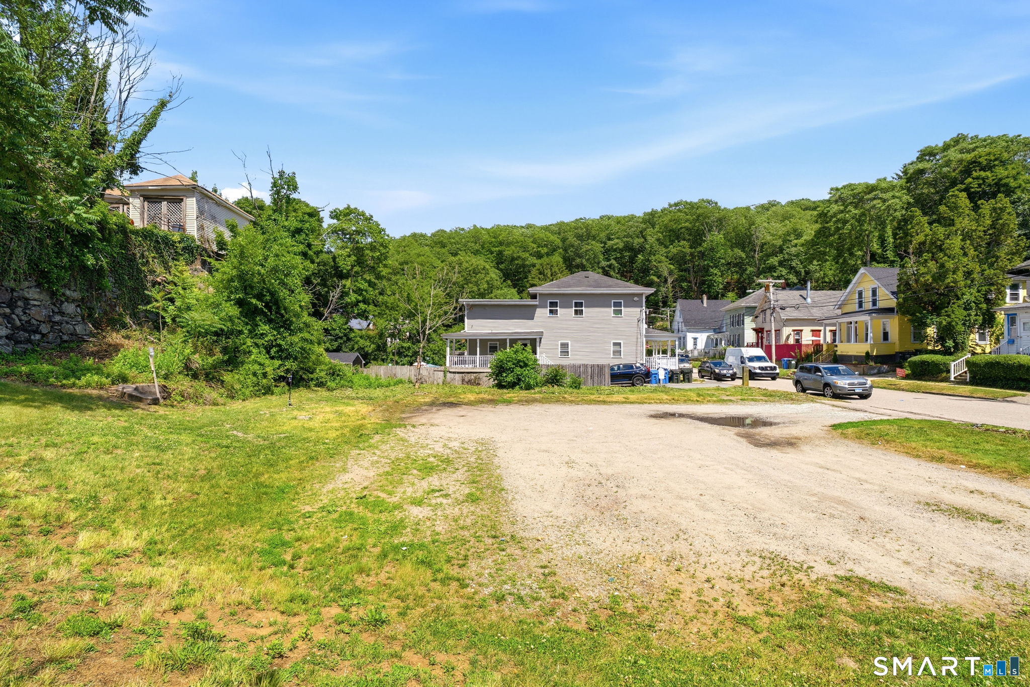 84 Laurel Hill Avenue