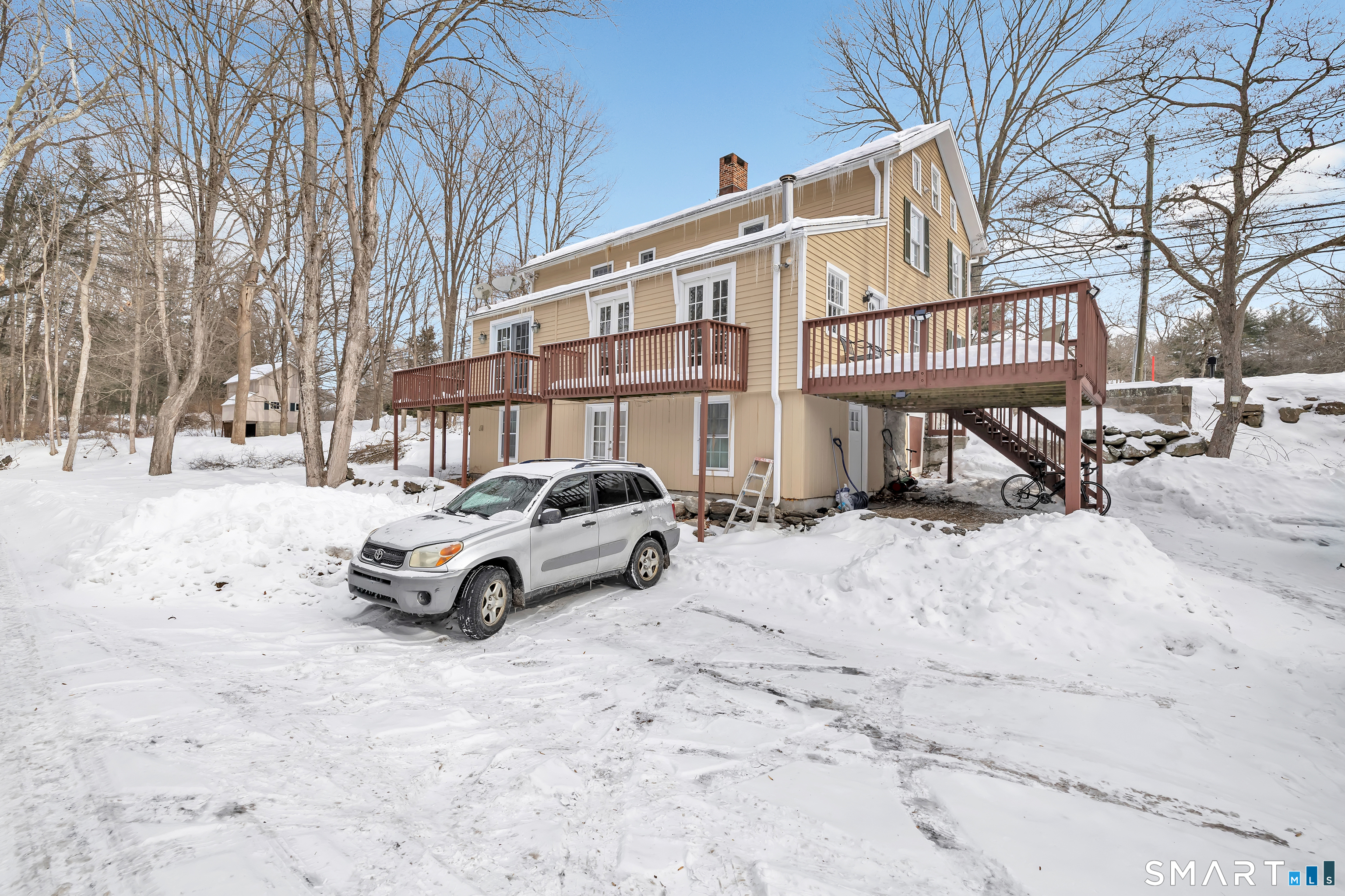 274 Lyons Plain Road