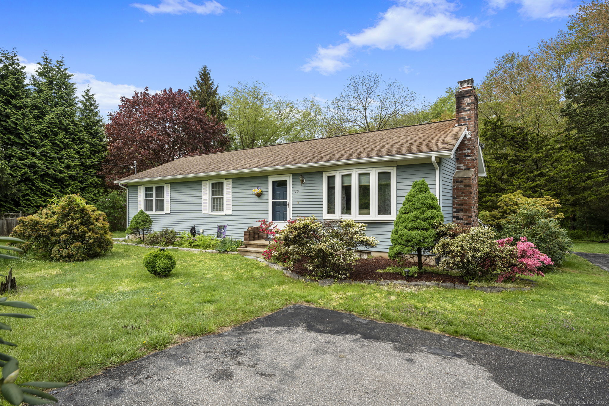 120 E Pattagansett Road, East Lyme, Connecticut image 2