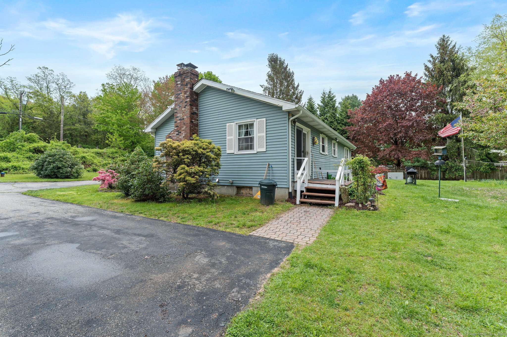 120 E Pattagansett Road, East Lyme, Connecticut image 3