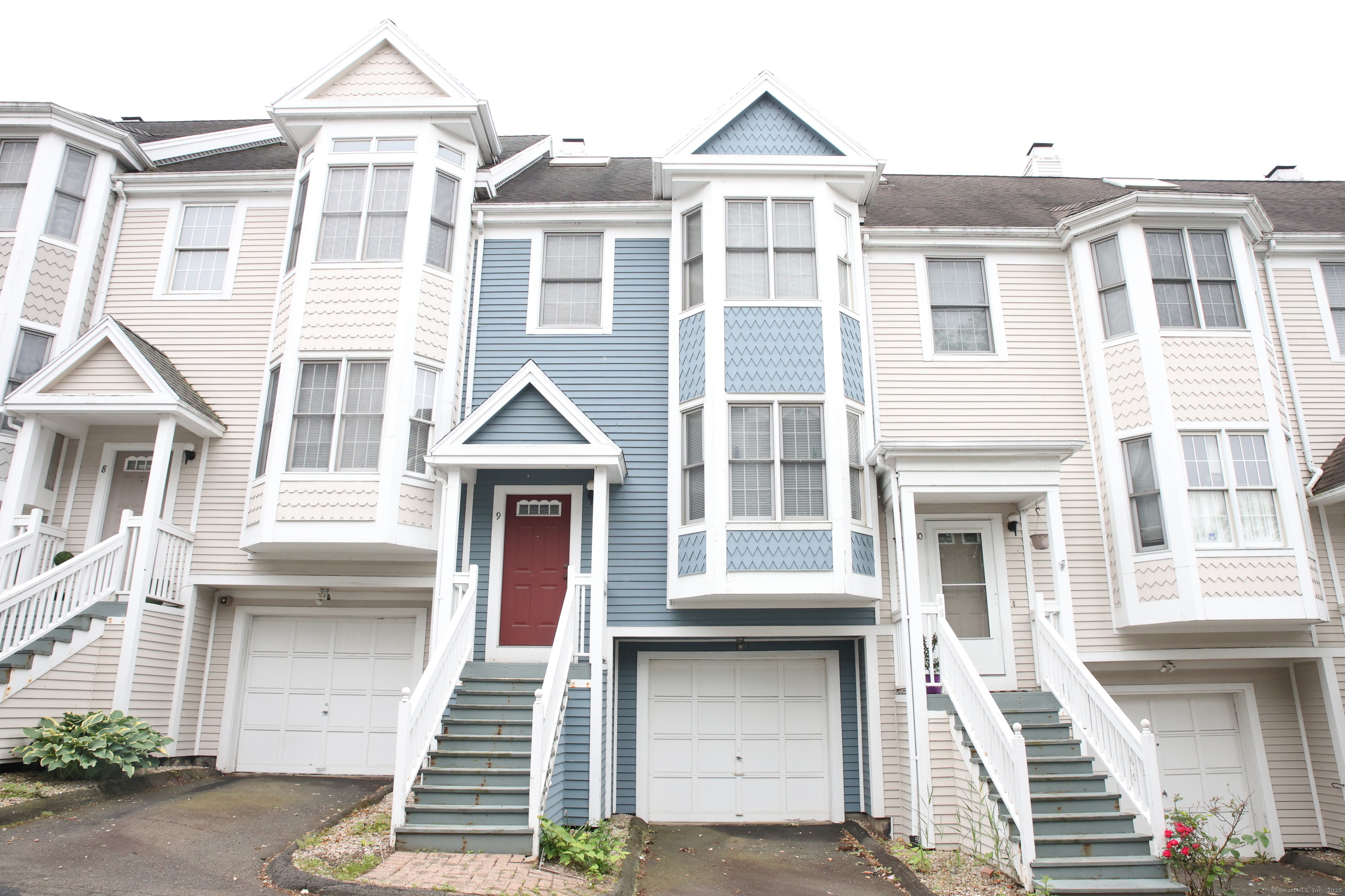 Property for Sale at Quinnipiac Avenue Apt 9, New Haven, Connecticut - Bedrooms: 2 
Bathrooms: 3 
Rooms: 5  - $230,000