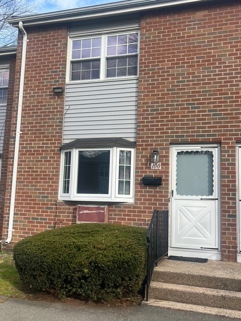 Photo of 79 Beths Avenue #APT 100, Bristol, CT 06010 (MLS # 24138806)