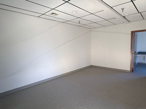 Tiny photo for 465 Silas Deane Highway #Second Floor, Wethersfield, CT 06109 (MLS # 24148417)