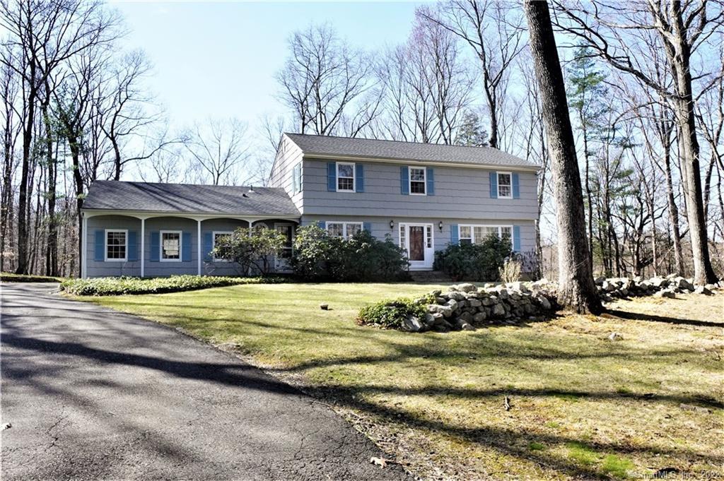 Photo 1 of 68 Blue Spruce Circle, Weston, Connecticut, $550,000, Web #: 170283469