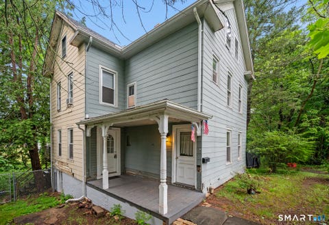 Homes For Sale - 220 Murray Street<br/> Meriden, CT 06450