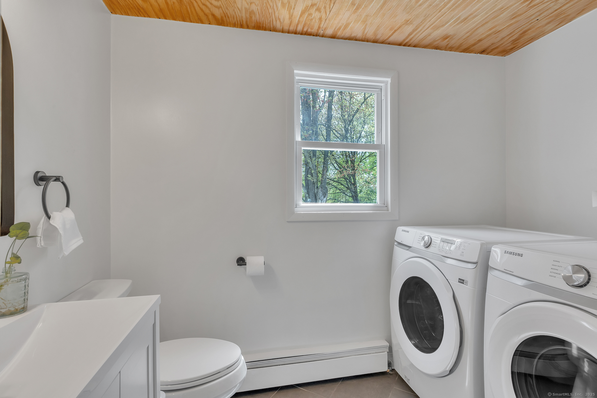 79 Hope Circle, Windsor, Connecticut image 16